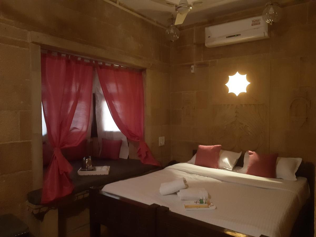 Hotel Nirmal Haveli ไจซัลเมอร์ ภายนอก รูปภาพ