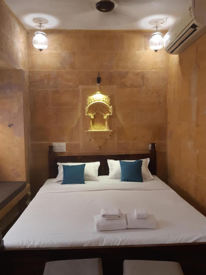 Hotel Nirmal Haveli ไจซัลเมอร์ ภายนอก รูปภาพ