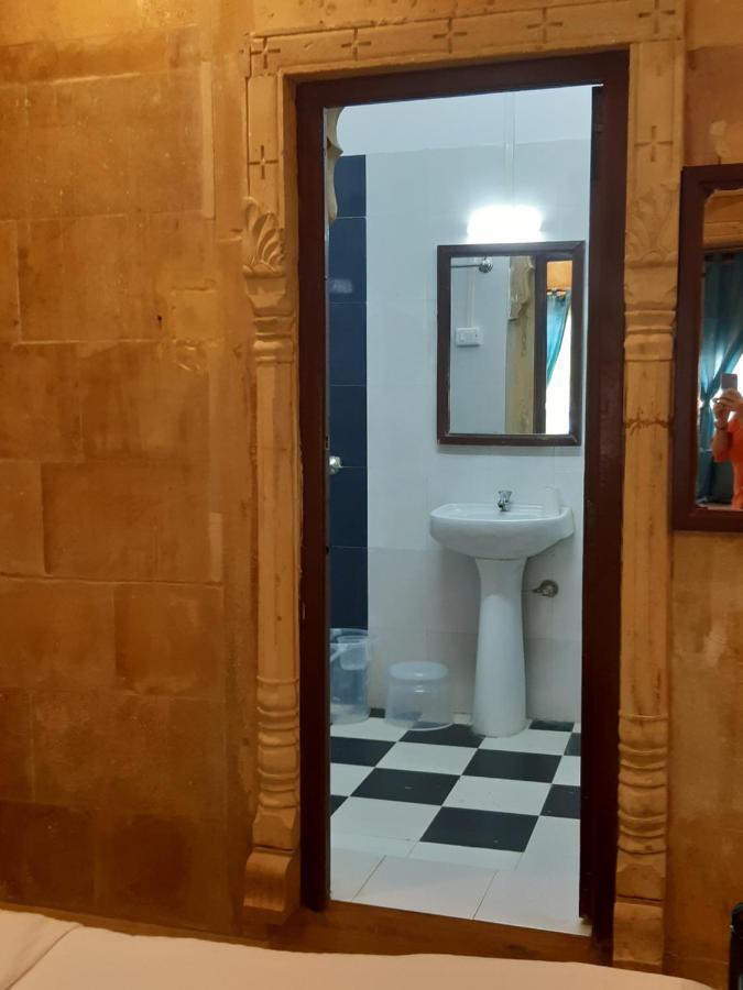 Hotel Nirmal Haveli ไจซัลเมอร์ ภายนอก รูปภาพ