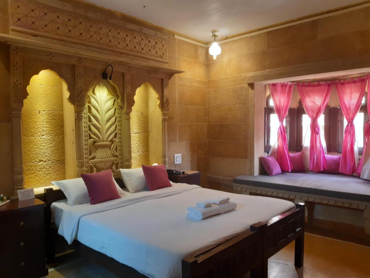Hotel Nirmal Haveli ไจซัลเมอร์ ภายนอก รูปภาพ